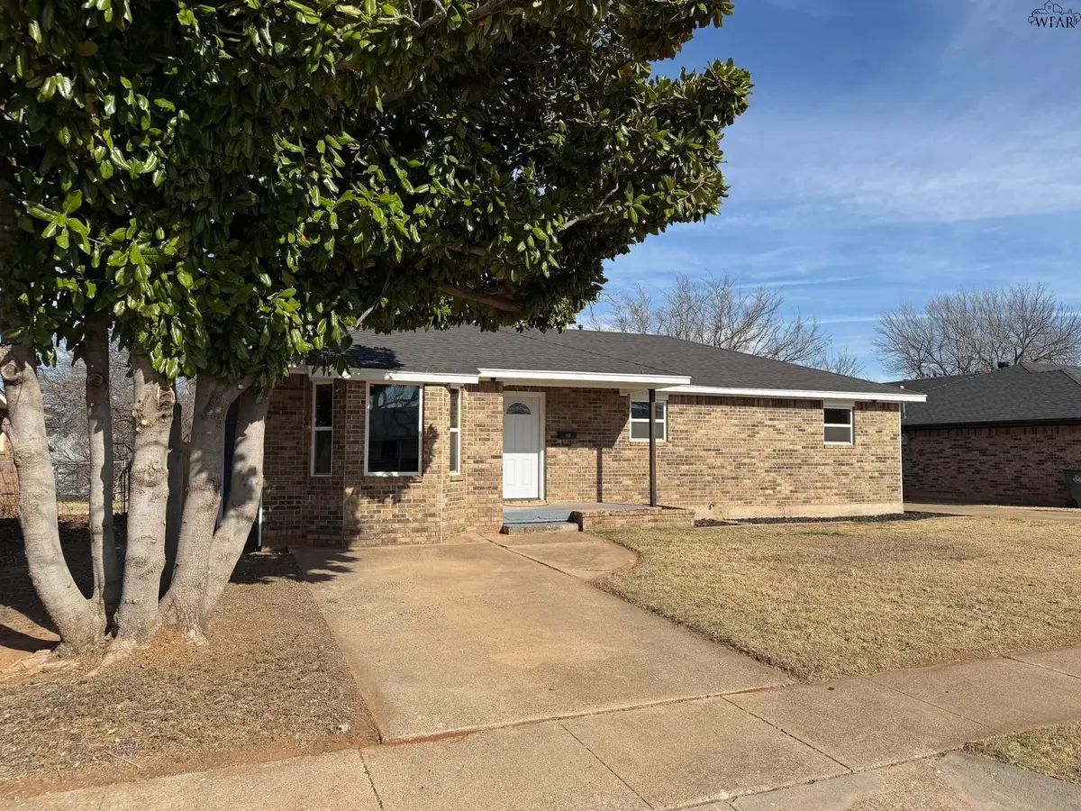 1302 HUNT STREET, Wichita Falls, TX 76302 - Image #1