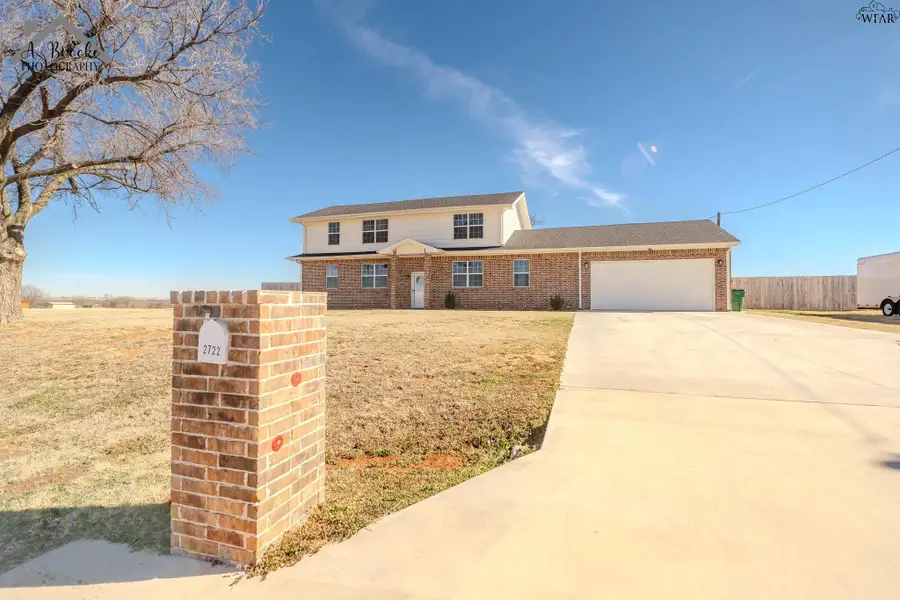 2722 VAUGHN ROAD, Burkburnett, TX 76354 - #2