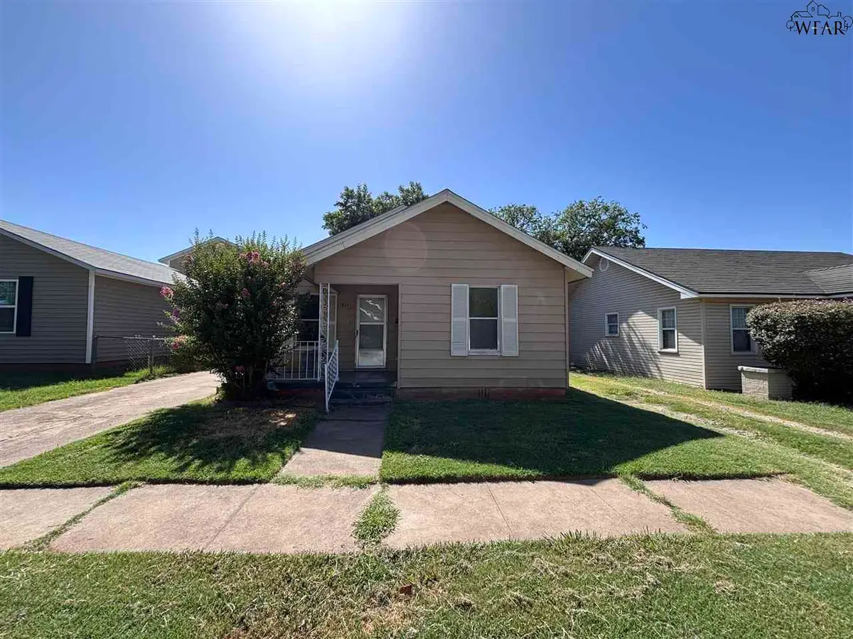 1811 GRANT STREET, Wichita Falls, TX 76309 - Image #1