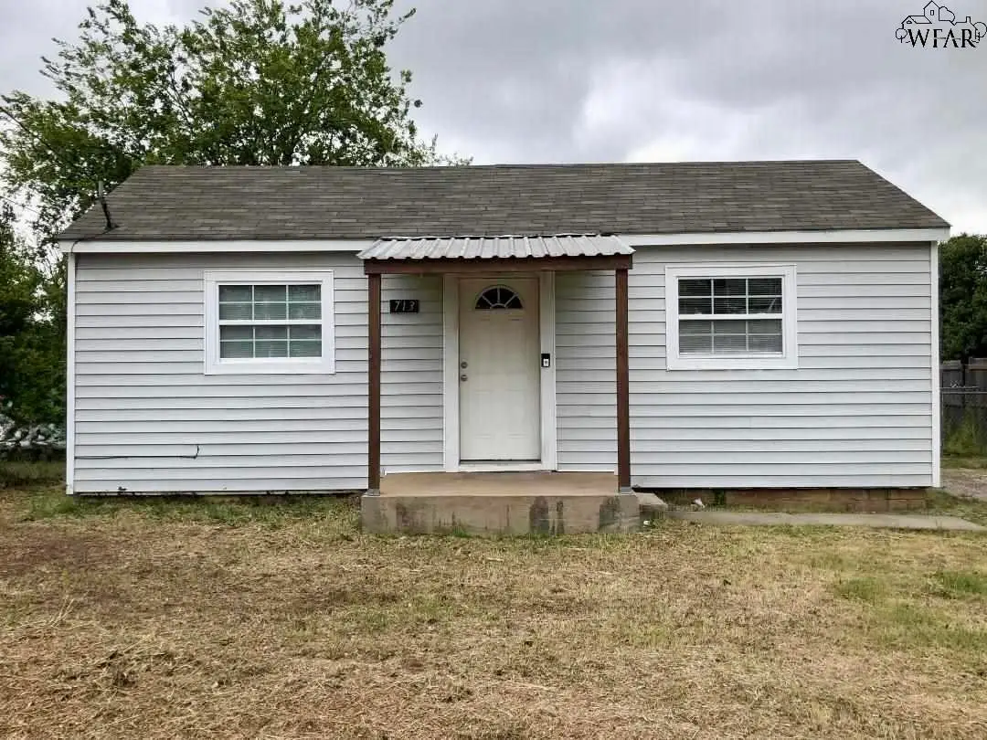 713 W 3RD STREET, Burkburnett, TX 76354 - Image #1