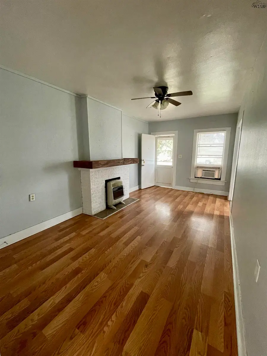 1907 KEELER AVENUE, Wichita Falls, TX 76301 - Image #3