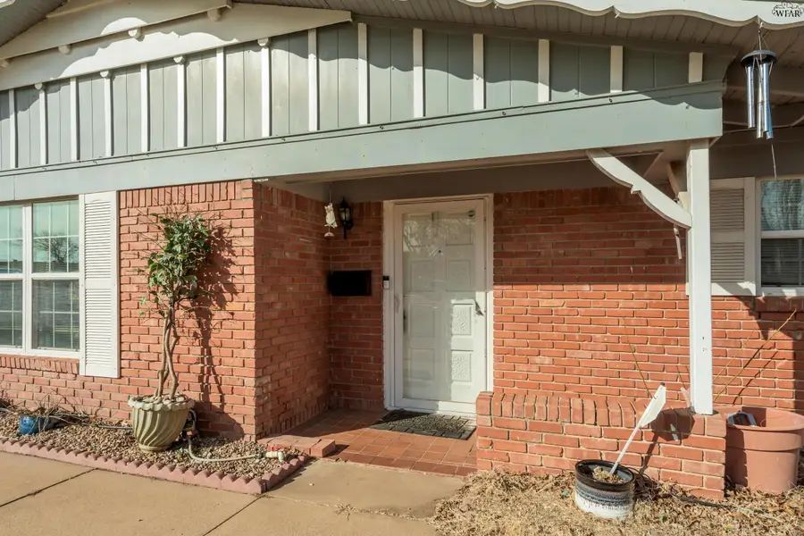 4514 WYNNWOOD DRIVE, Wichita Falls, TX 76308 - Image #2