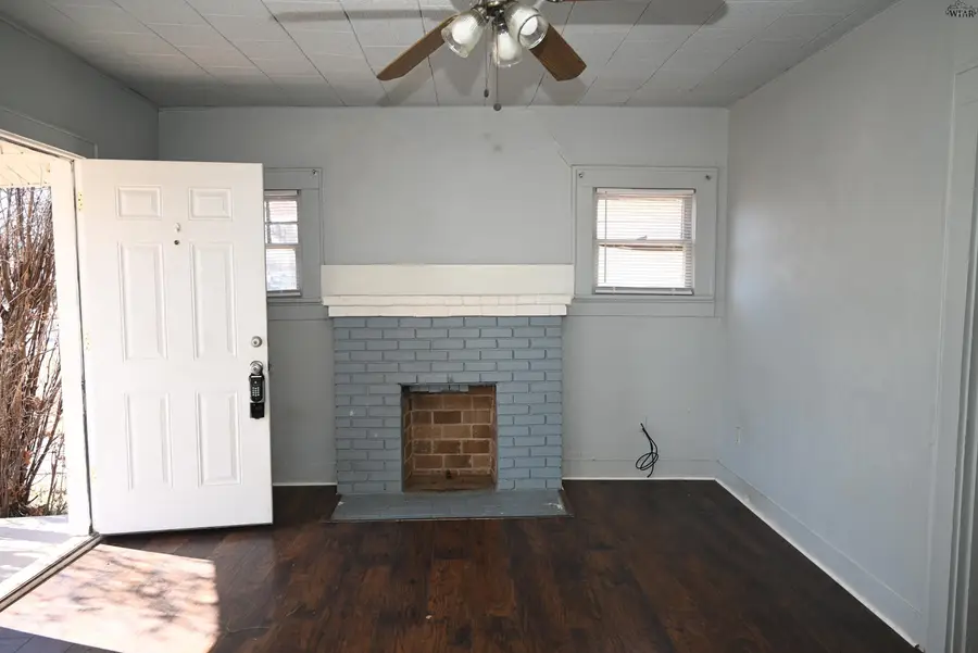 1818 COLLINS AVENUE, Wichita Falls, TX 76301 - #2