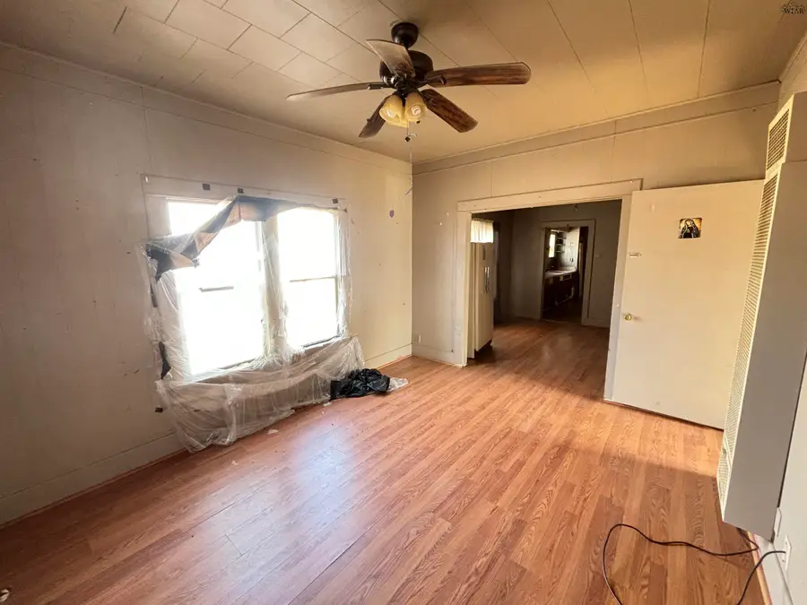 608 N ELECTRA STREET, Electra, TX 76360-0000 - #2