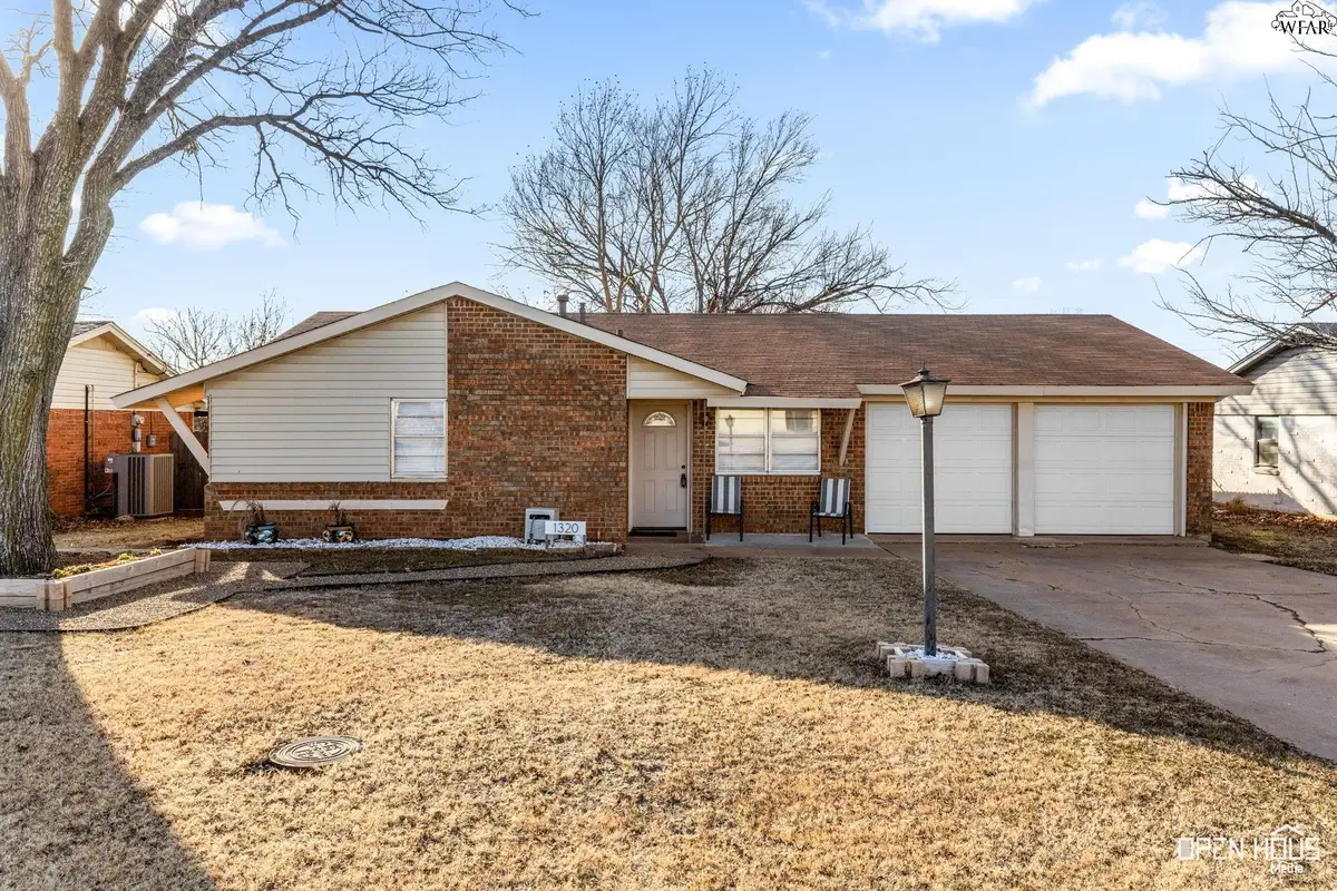 1320 N 4TH STREET, Iowa Park, TX 76367 - #1