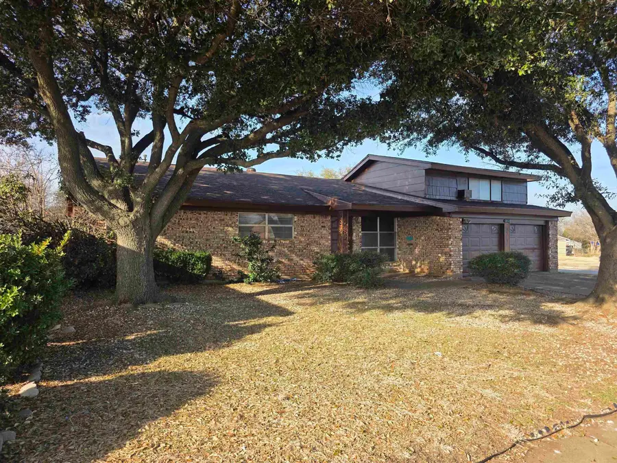 1620 RED FOX ROAD, Wichita Falls, TX 76306 - #2