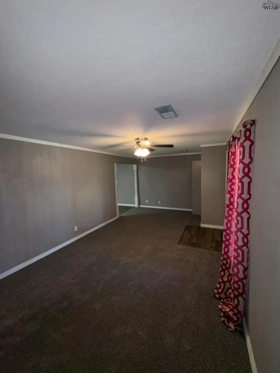 108 E SOUTH STREET, Archer City, TX 76351 - #3