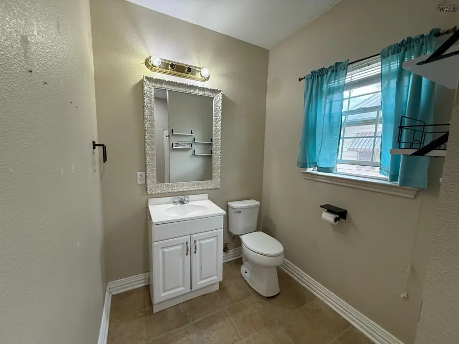 1645 PEARL AVENUE, Wichita Falls, TX 76301 - #3