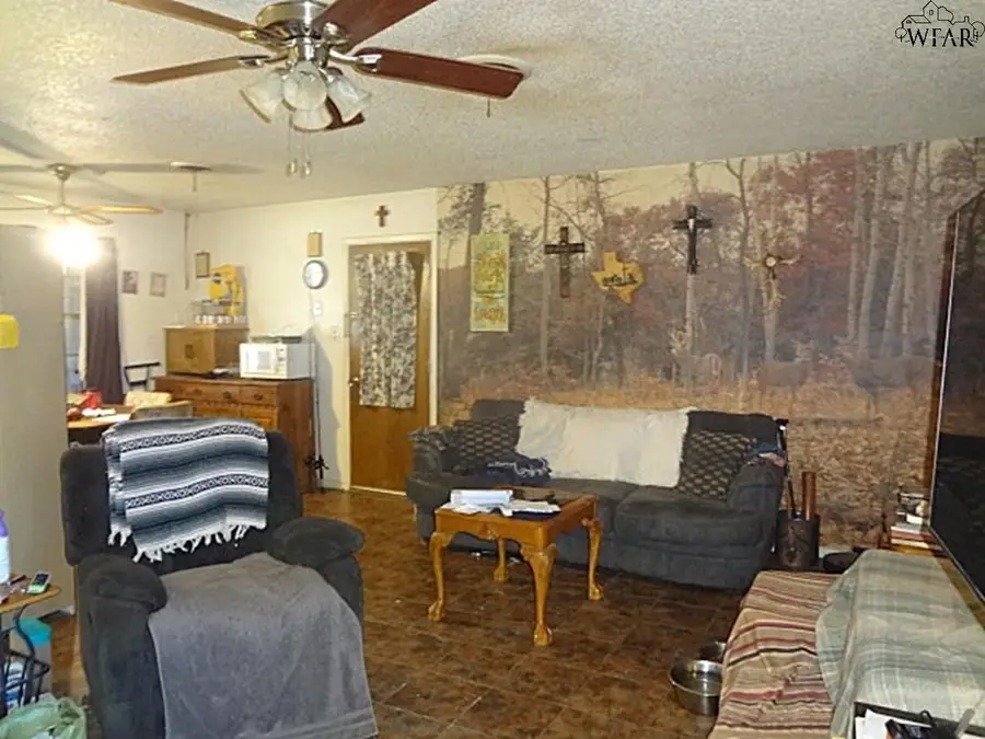 1305 WESTRIDGE LANE, Iowa Park, TX 76367-0000 - #2