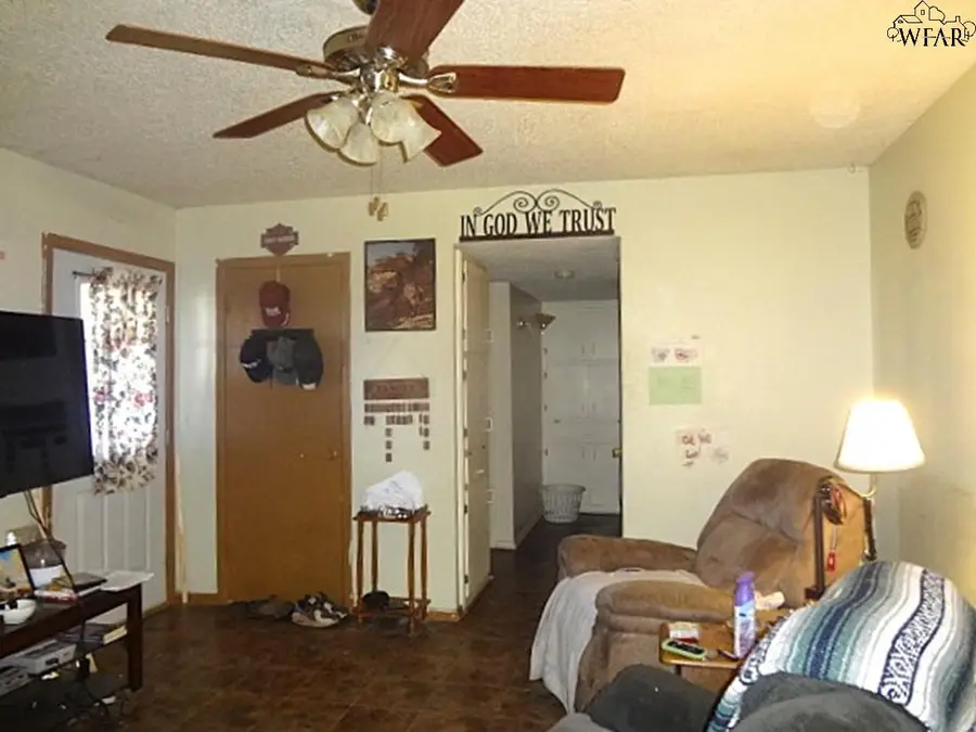 1305 WESTRIDGE LANE, Iowa Park, TX 76367-0000 - #3