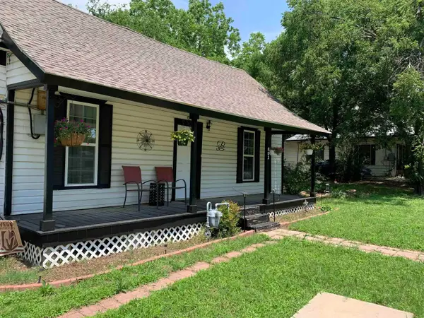 HULME STREET, Bowie, TX 76230