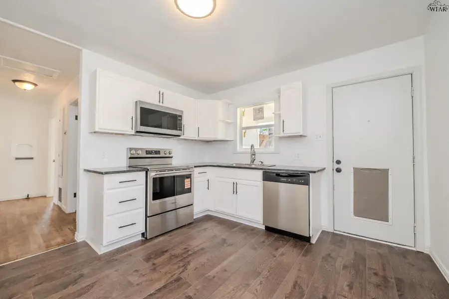 210 N BEVERLY DRIVE, Wichita Falls, TX 76306 - #2