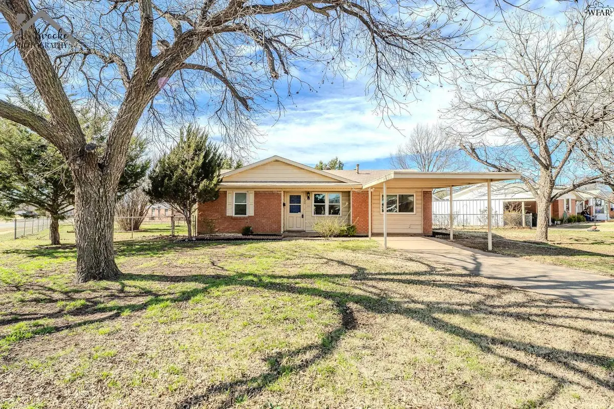 1400 PHOENIX DRIVE, Wichita Falls, TX 76306 - #1