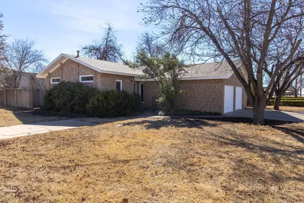 109 W 13TH STREET, Quanah, TX 79252