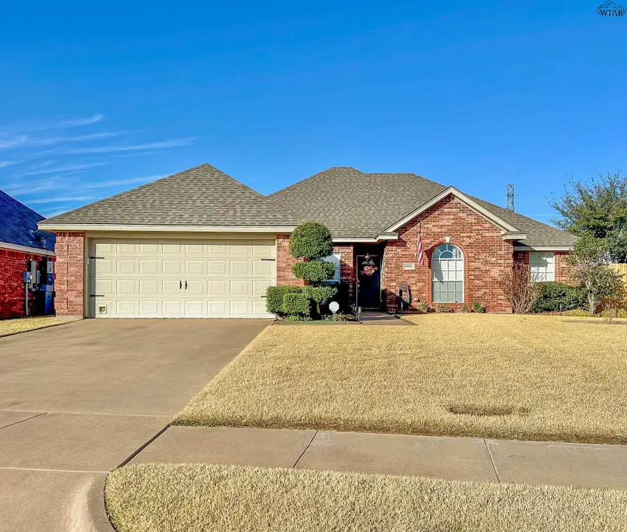 4806 PINEHURST DRIVE, Wichita Falls, TX 76310 - #2