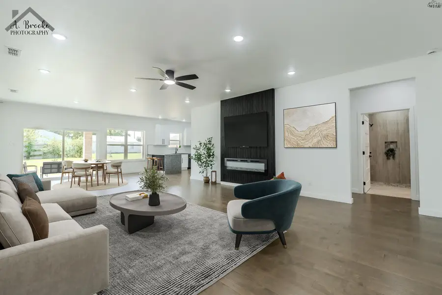 209 E IKARD STREET, Henrietta, TX 76365 - #3