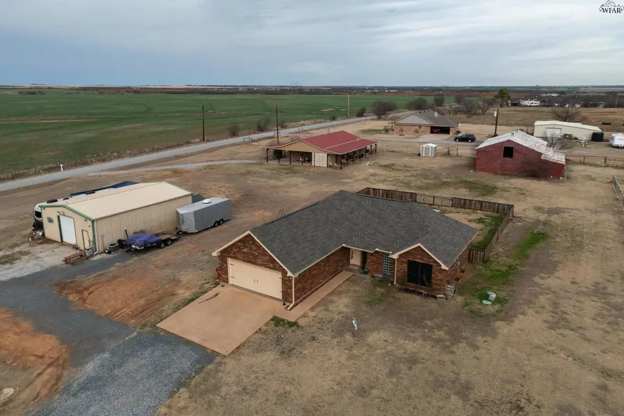 1877 N PETERSON ROAD, Iowa Park, TX 76367 - #2