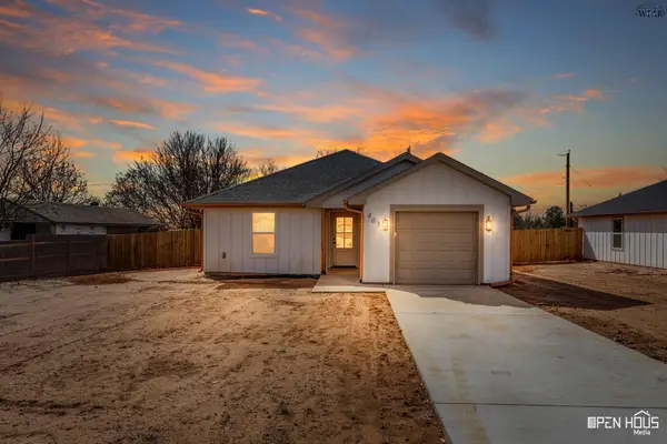 403 E LAFAYETTE STREET, Iowa Park, TX 76367