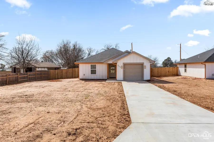 403 E LAFAYETTE AVENUE, Iowa Park, TX 76367 - #3