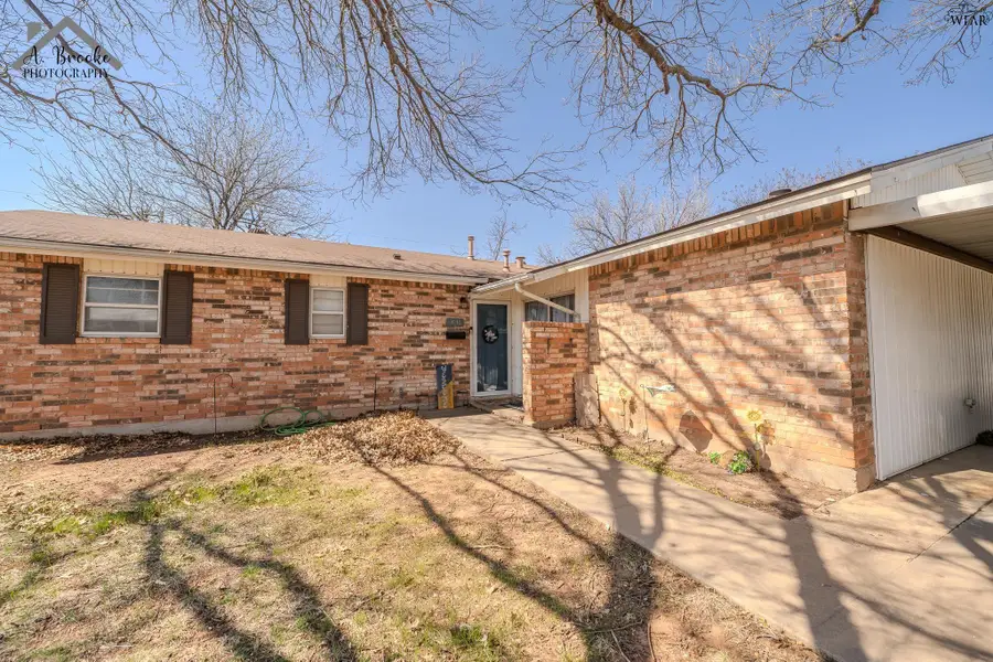 1712 LAS VEGAS TRAIL, Wichita Falls, TX 76306 - #2