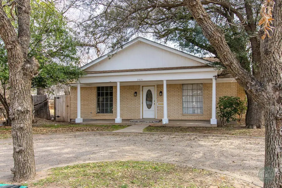2321 FANNIN STREET, Vernon, TX 76384 - #3