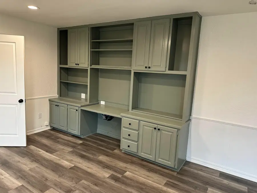 4505 MEADOWBROOK DRIVE, Wichita Falls, TX 76308 - #2