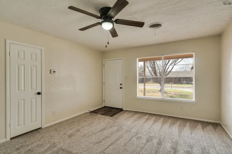 808 VOGEL STREET, Iowa Park, TX 76367 - #3