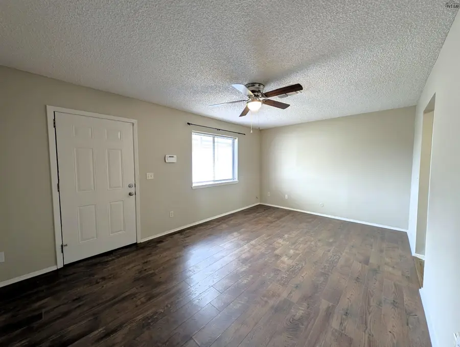 2936 MOFFETT AVENUE, Wichita Falls, TX 76308-4110 - #3