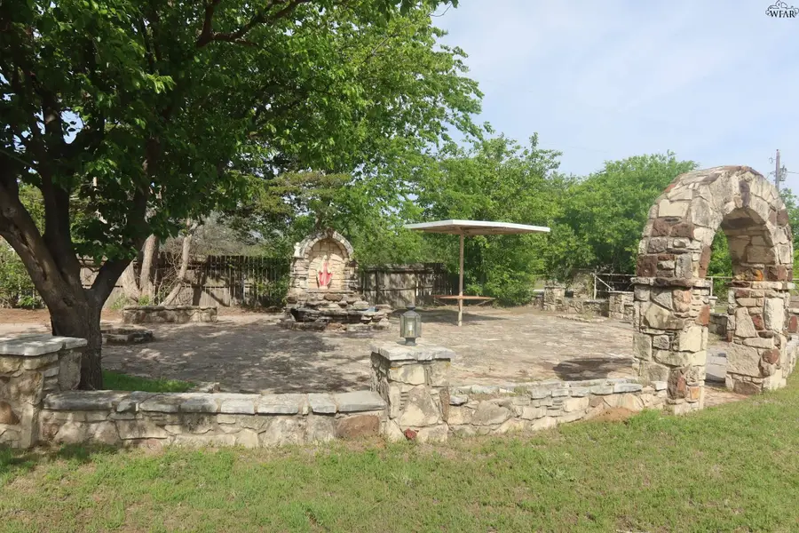 733 HOMESTEAD LANE, Wichita Falls, TX 76305 - #3