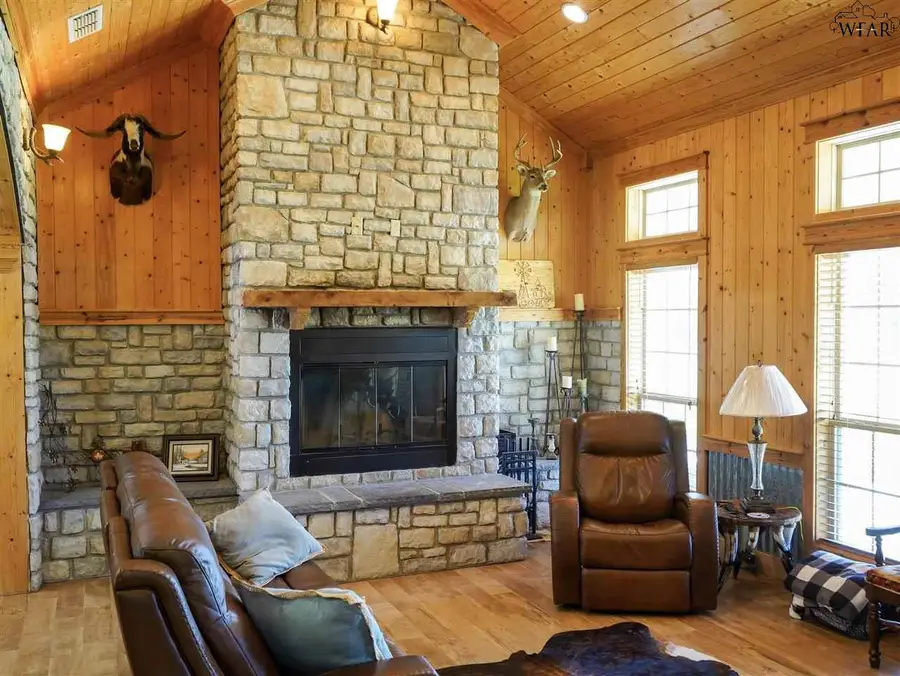 21748 S HWY 148, Henrietta, TX 76365 - #2