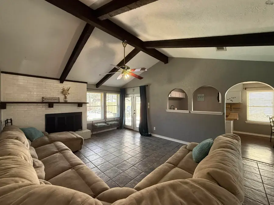 4810 LOVERS LANE, Wichita Falls, TX 76310 - #2