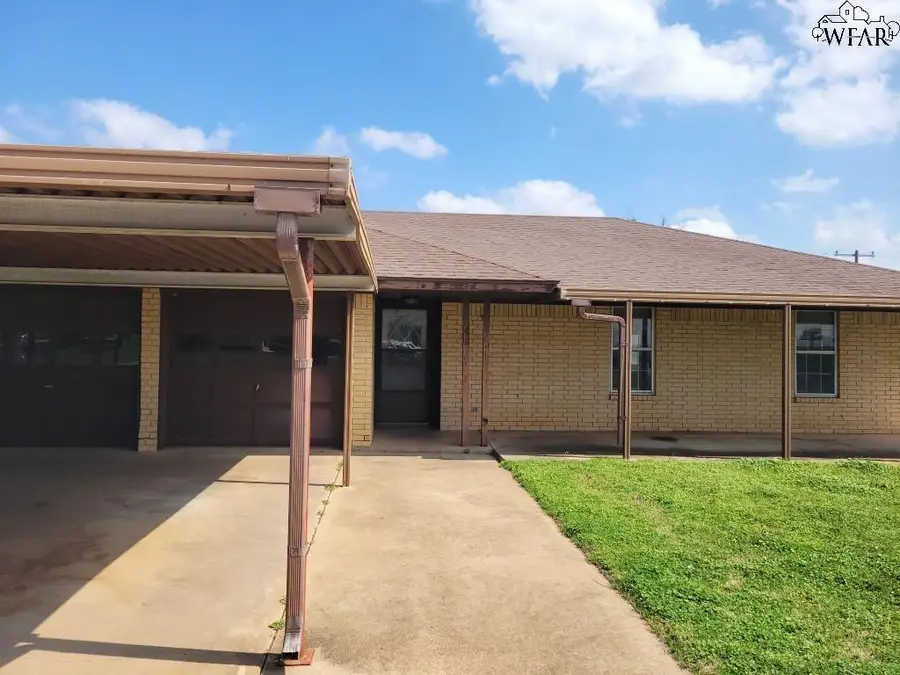 614 S PECAN, Henrietta, TX 76365 - #3