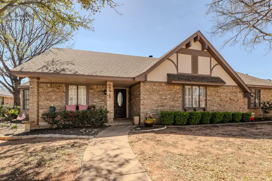4413 SHADY LANE, Wichita Falls, TX 76309 - #2