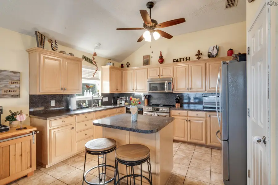 6032 LACI LANE, Wichita Falls, TX 76310 - #2