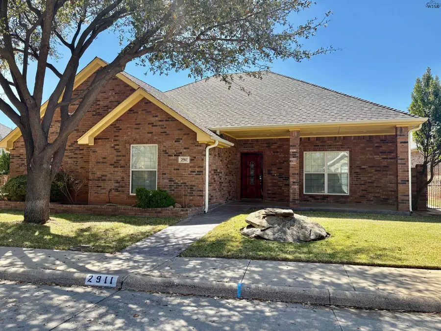 2911 LOMA LINDA LANE, Wichita Falls, TX 76308 - #2