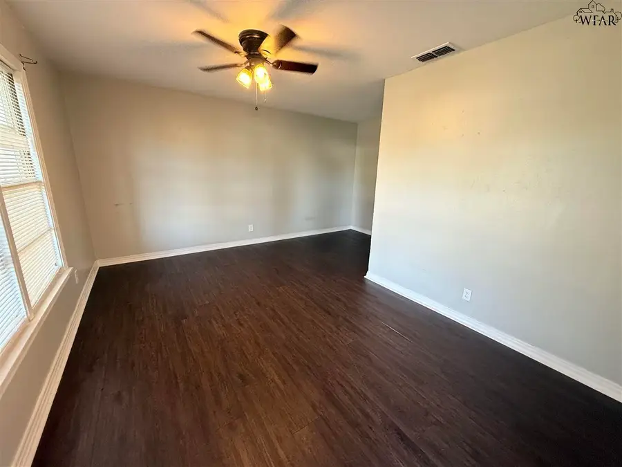 2408 WEDGEWOOD AVENUE, Wichita Falls, TX 76301 - #3