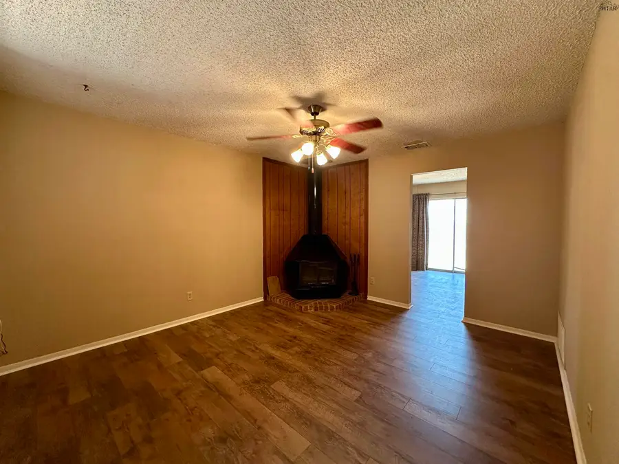 4716 LANGFORD LANE, Wichita Falls, TX 76310 - #2