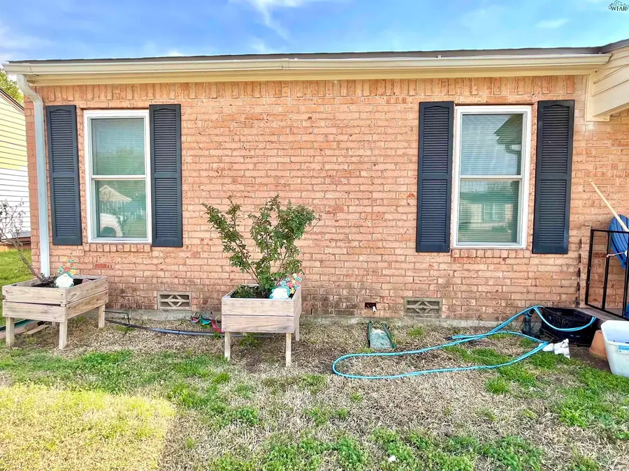 2605 INGLEWOOD DRIVE, Wichita Falls, TX 76301 - #3