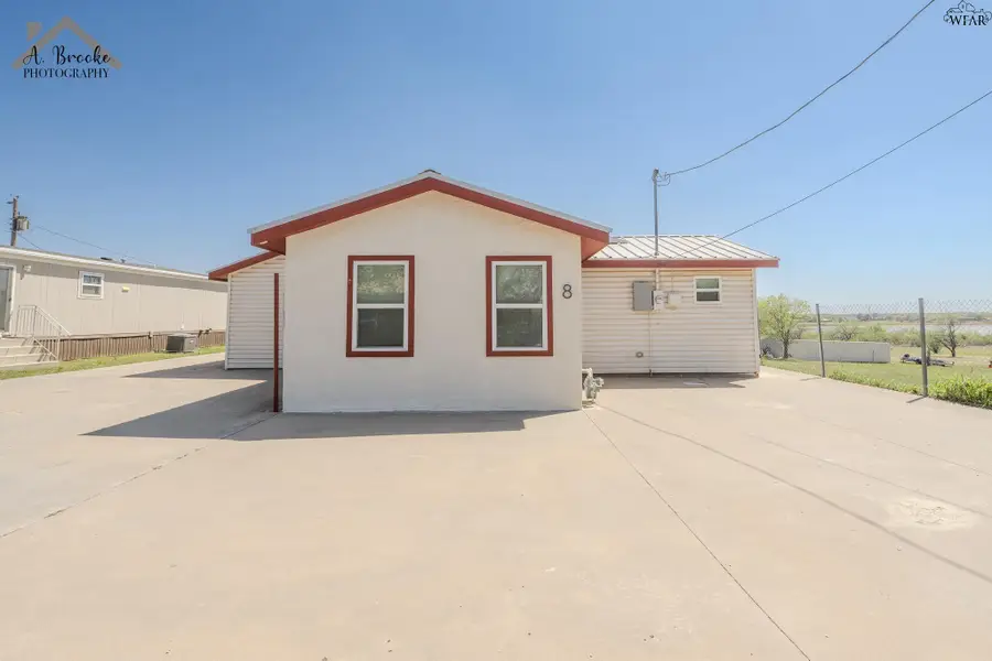 8 FENOGLIO AVENUE, Wichita Falls, TX 76308 - #2