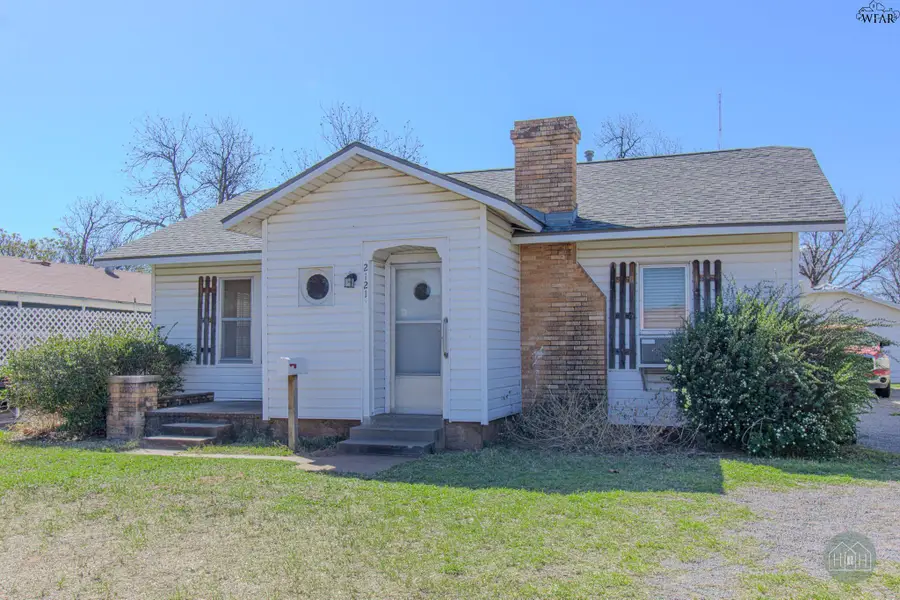 2121 GORDON STREET, Vernon, TX 76384 - #2