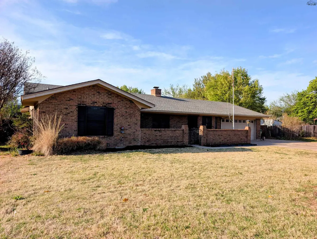 1026 JAN LEE DRIVE, Burkburnett, TX 76354 - #1