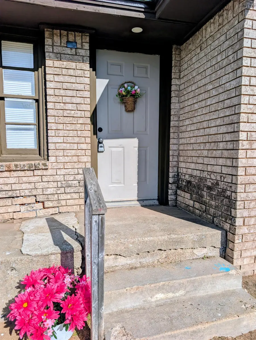 1614 HAWES AVENUE, Wichita Falls, TX 76301 - #2