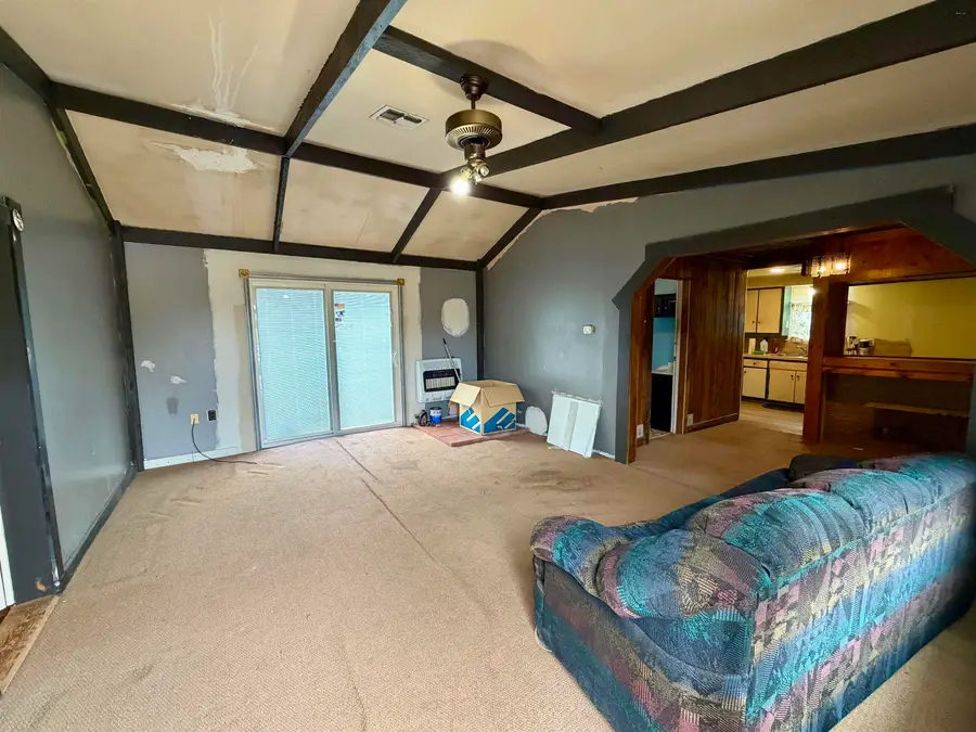 708 MICHAEL STREET, Burkburnett, TX 76354 - #2