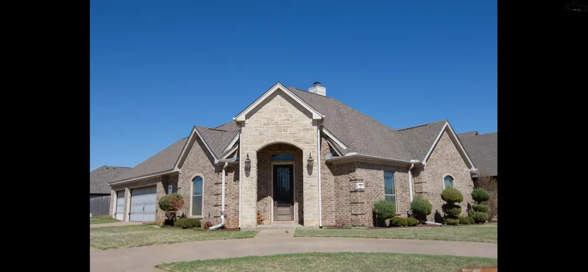 11 PEYTON COURT, Wichita Falls, TX 76310 - #1