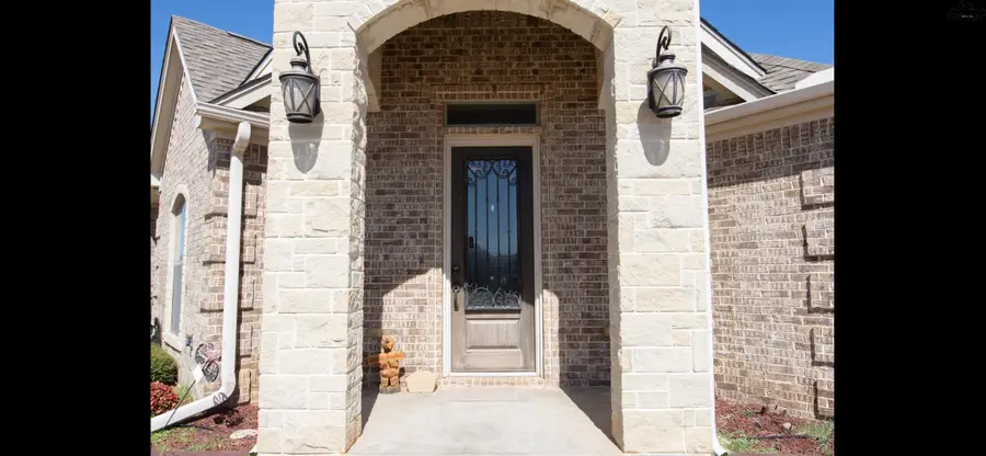 11 PEYTON COURT, Wichita Falls, TX 76310 - #3