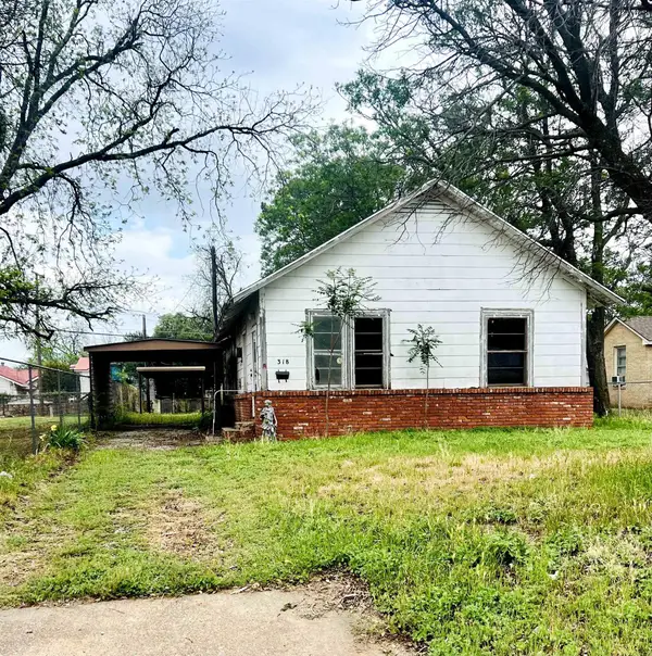 318 E 7TH STREET, Burkburnett, TX 76354