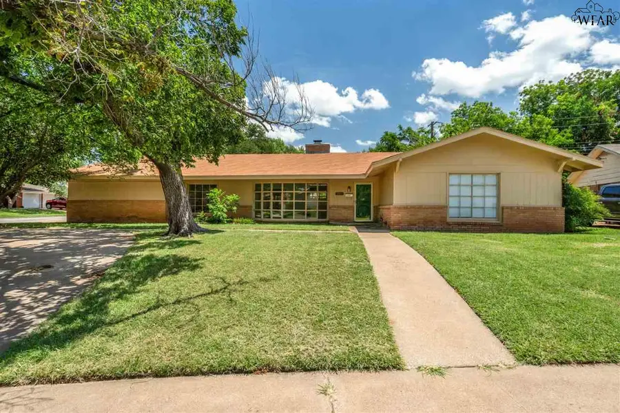 5001 DELLA DRIVE, Wichita Falls, TX 76302 - #2
