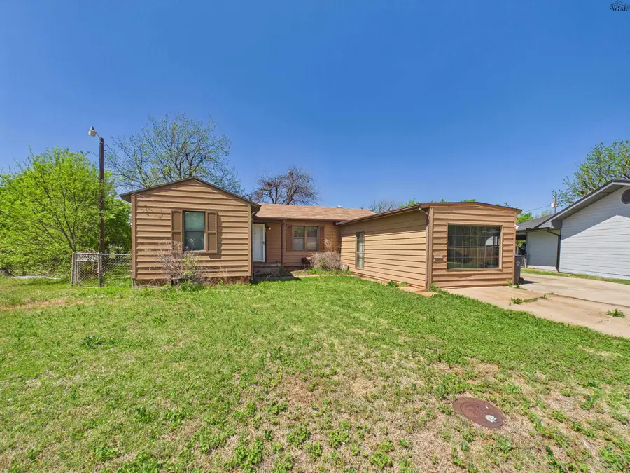 1100 LEFFALL CIRCLE, Wichita Falls, TX 76301 - #2