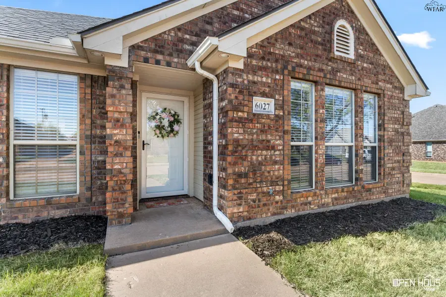 6027 OAKMONT DRIVE, Wichita Falls, TX 76310 - #2