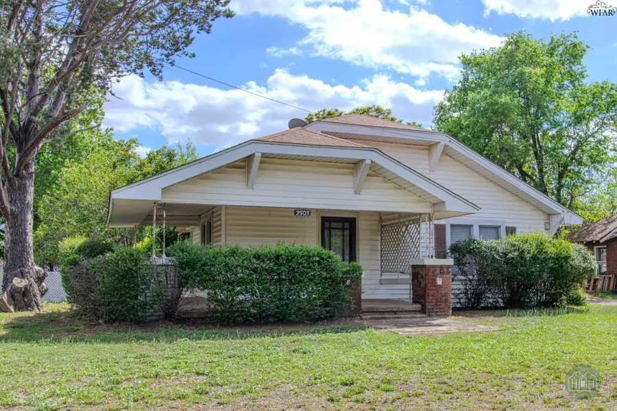 2503 BISMARCK STREET, Vernon, TX 76384 - #3